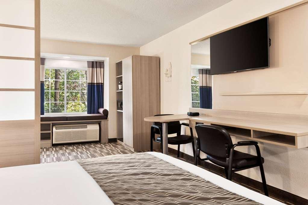 Microtel Inn & Suites By Wyndham Florence/Cincinnati Airpo Room photo
